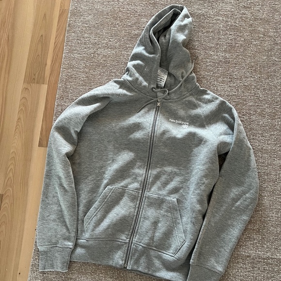 New Balance hoodie - Picture 1 of 2